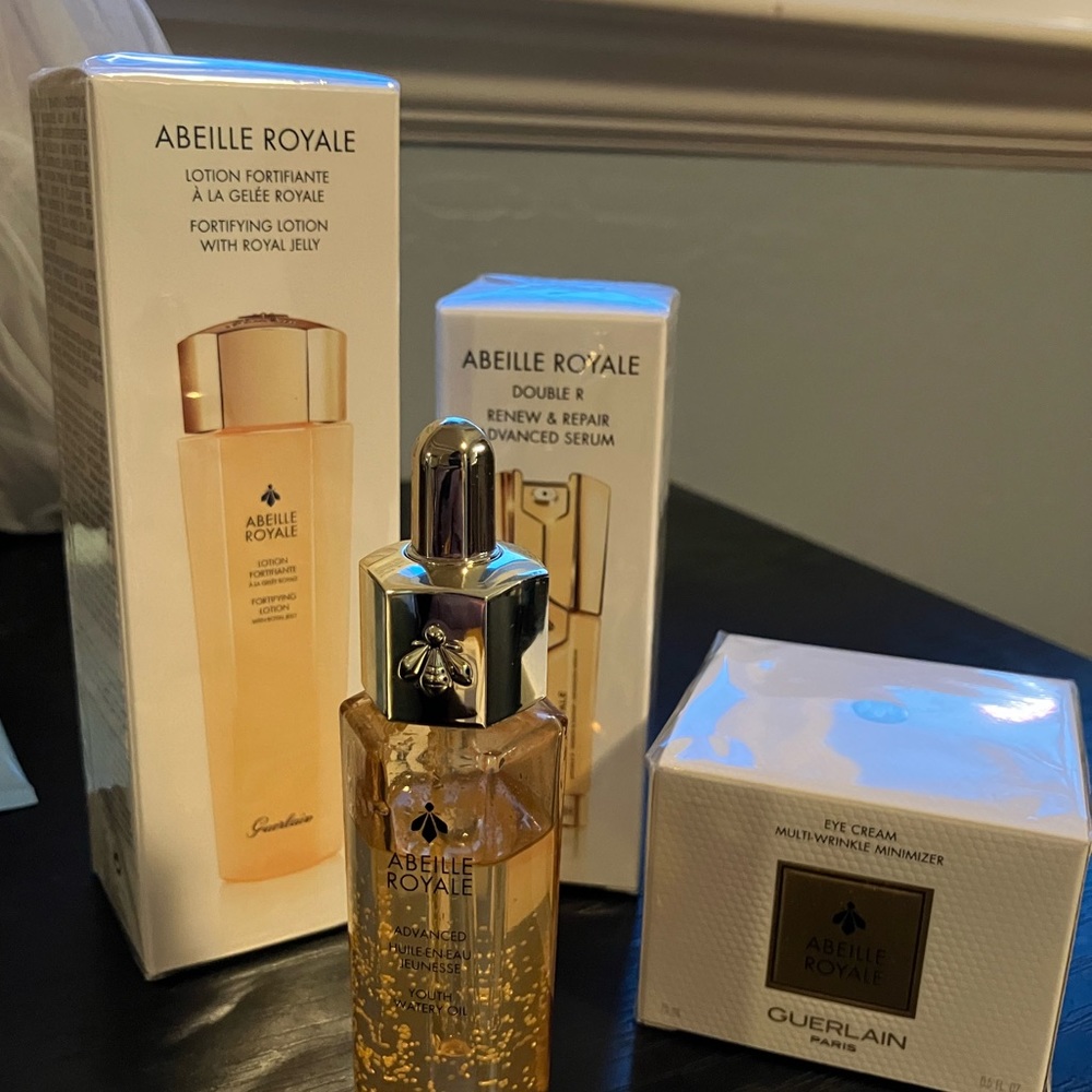 Sold~Guerlain Abellie Royal set